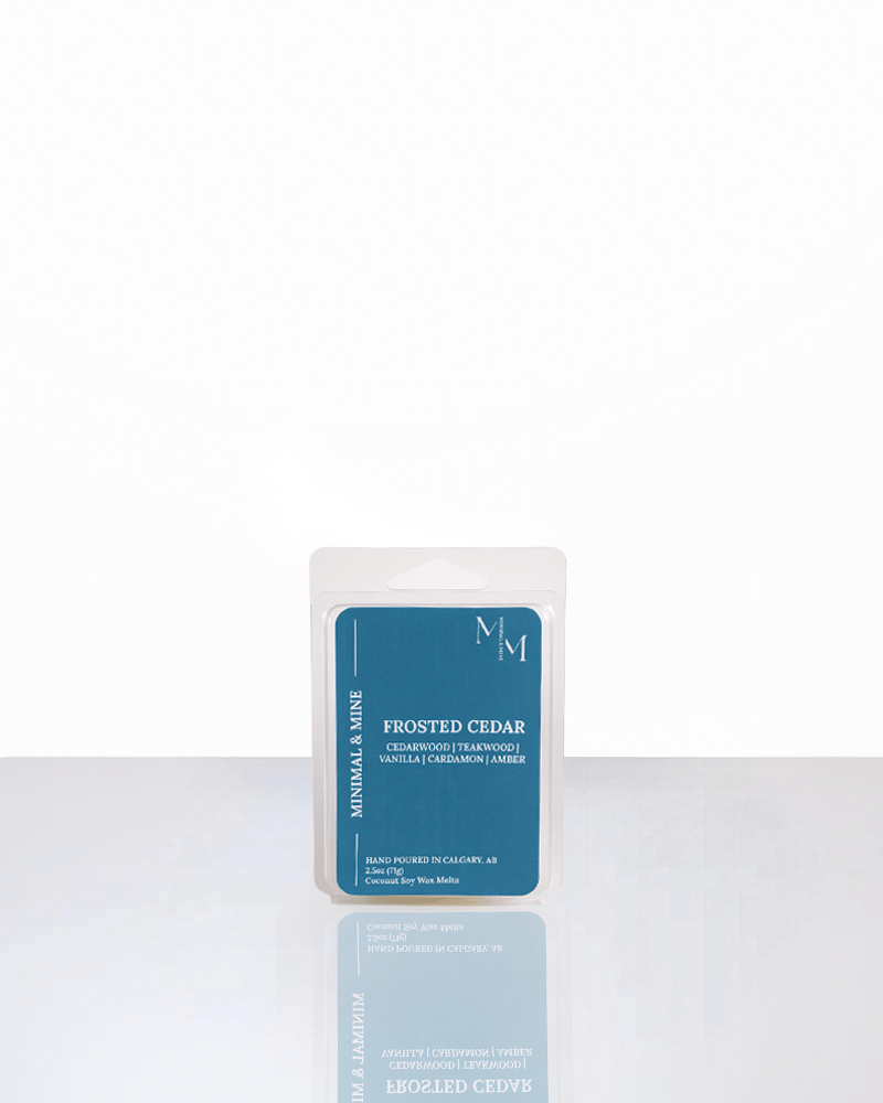 FROSTED CEDAR wax melt package showcasing its fresh and comforting scent profile.