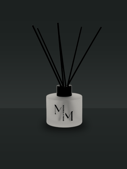 TUXEDO REED DIFFUSER - Minimal & Mine